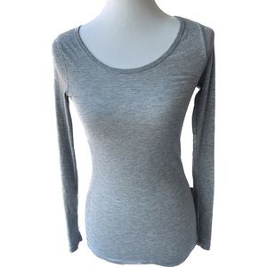 Mossimo Supply Co. Women’s Gray Round Neck Long Sleeve Shirt Size S